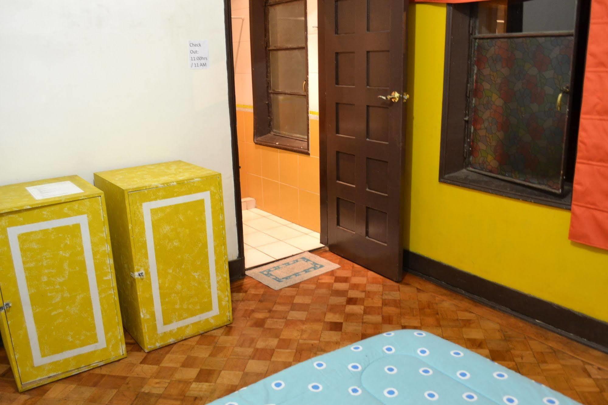 Landay Hostal *